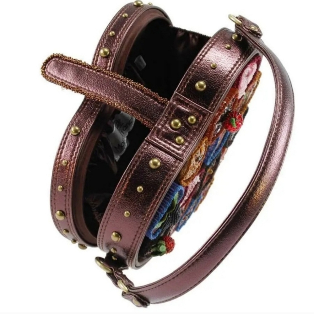 Mary Frances Temptations beaded handbag NWOT comes with certificate and… - Picture 6 of 7